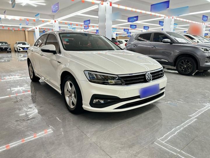 Lamando 2019 230TSI DSG China V photo 3