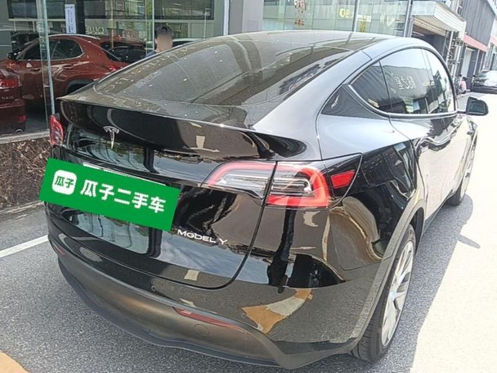 Model Y 2022 Long Range AWD photo 4