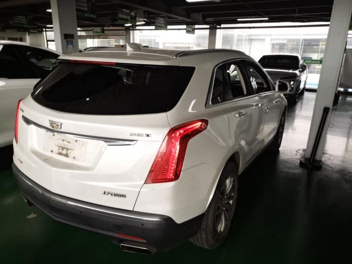 XT5 2018 28T AWD Luxury photo 4