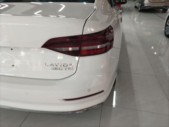 Lavida 2022 280TSI DSG Comfort photo 7