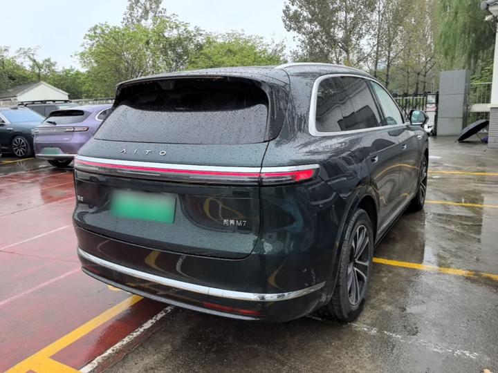 HIMA AITO M7 2026 EREV Ultra AWD 5-Seater 192-Line LiDAR photo 4