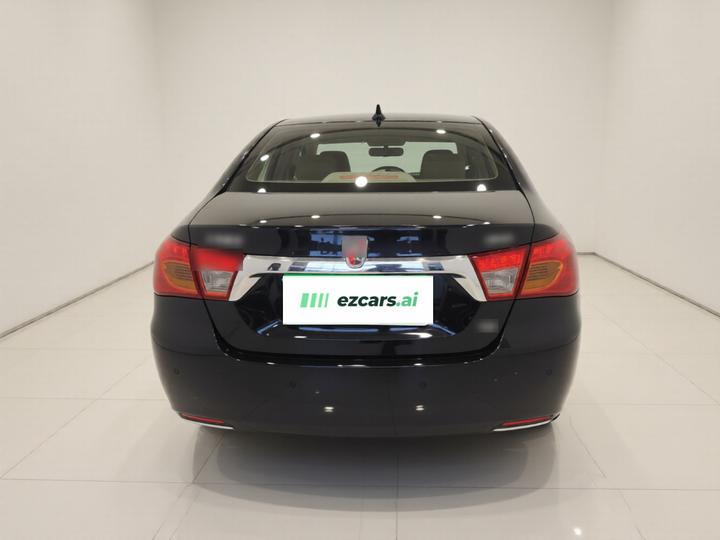 950 2012 2.4L Luxury Executive photo 5