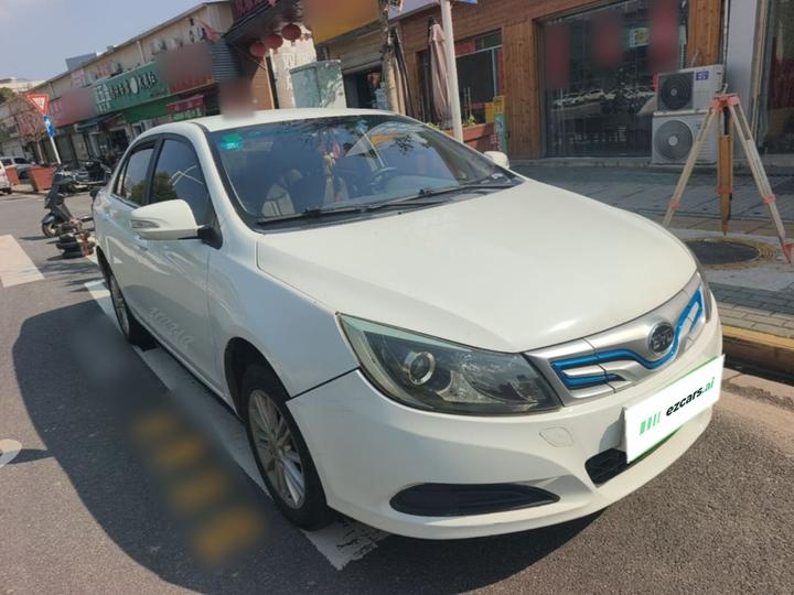 Qin EV 2018 Qin EV450 Connected photo 5