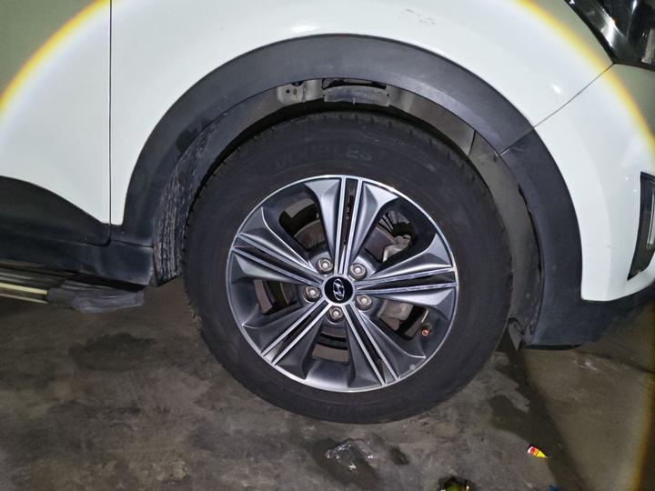 ix25 2015 1.6L AT RWD Smart GLS photo 8