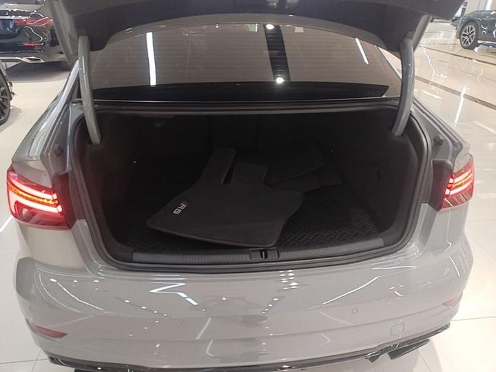 RS 3 2017 RS 3 2.5T Limousine photo 8