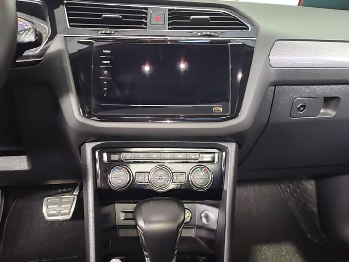Tiguan L 2021 330TSI AT RWD R-Line Flagship photo 8