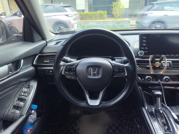 Accord 2018 260TURBO Elite China V photo 3