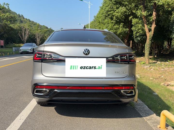 Tiguan X 2021 330TSI RWD photo 3