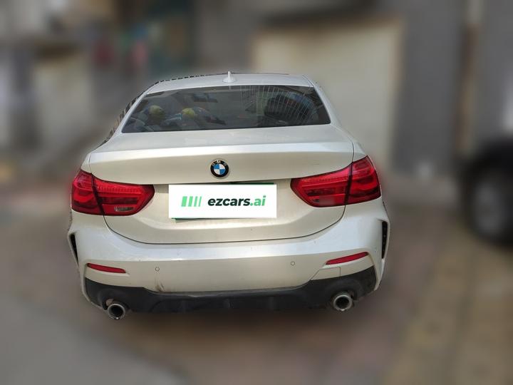 1 Series 2019 120i M Sport Package photo 5