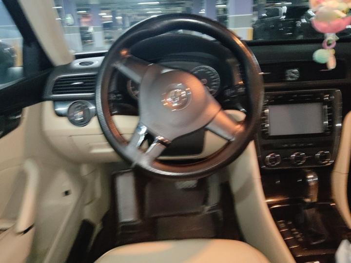 Passat 2011 1.8TSI AT photo 3