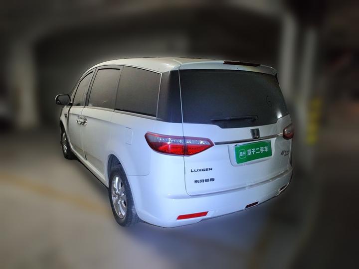 Luxgen 7 MPV 2016 2.0T Luxury photo 4