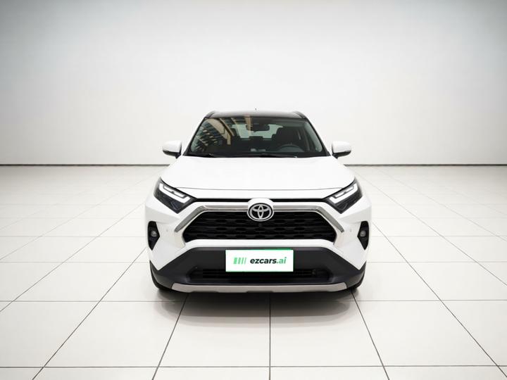 RAV4 2023 2.0L CVT RWD 20 Platinum Anniversary Edition photo 2