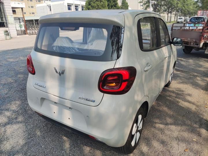 Hongguang MINIEV 2025 4th Gen 4-Door Advanced photo 6