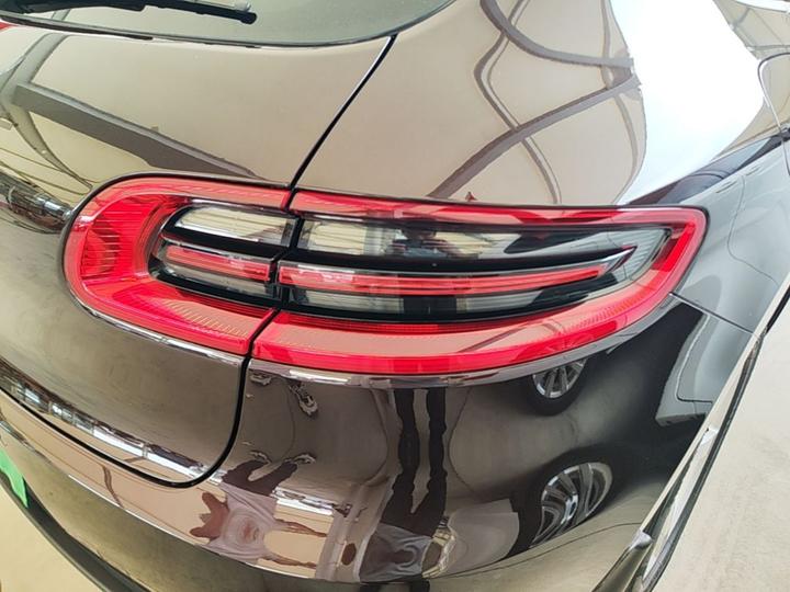 2016 Macan 2.0T photo 7