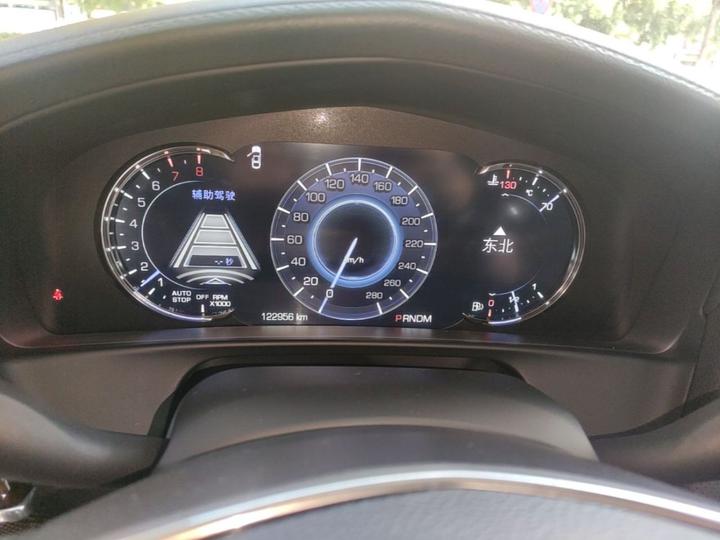 CT6 2017 28T Luxury photo 7
