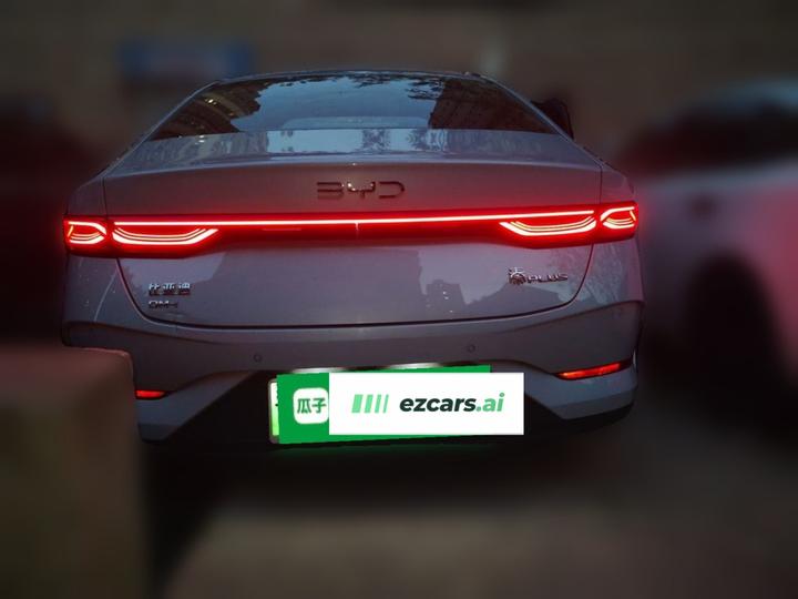 Qin PLUS 2025 DM-i ADAS 128KM Progressive photo 5