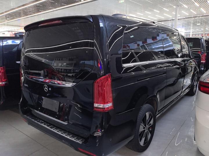 V-Class 2020 V 260 L Long Wheelbase Luxury photo 4