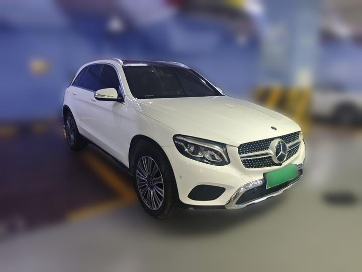 GLC 2017 GLC 200 4MATIC photo 3
