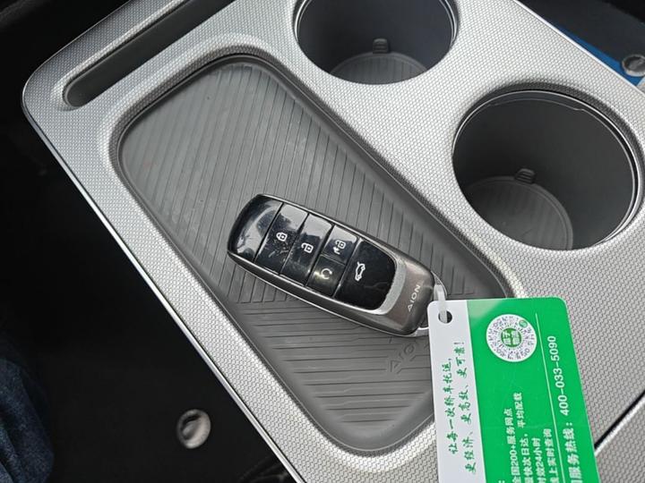 AION Y 2023 Younger Starlight photo 8