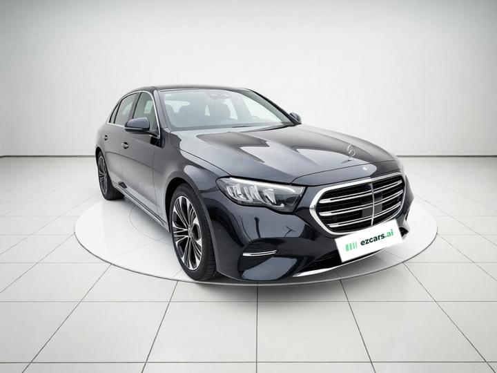 E-Class EV 2024 E 350 e L PHEV photo 3