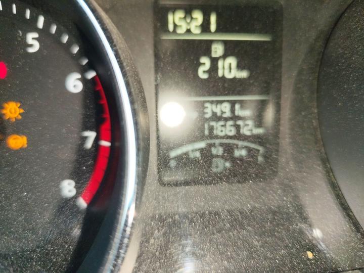 Sagitar 2015 1.6L MT Comfort photo 6
