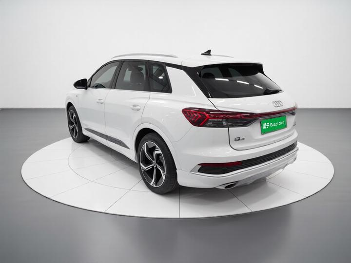 Q4 e-tron 2023 40 e-tron photo 4