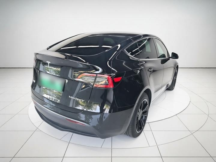 Model Y 2022 Facelift RWD photo 4