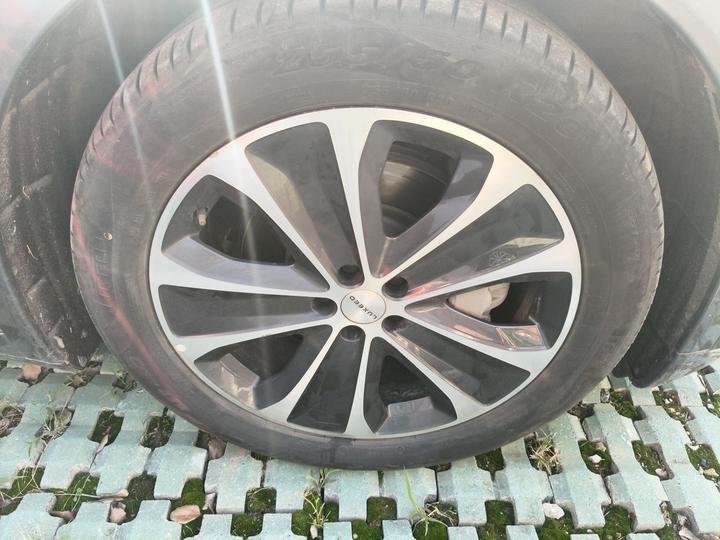 HIMA Luxeed R7 2025 EREV 251km Max photo 8