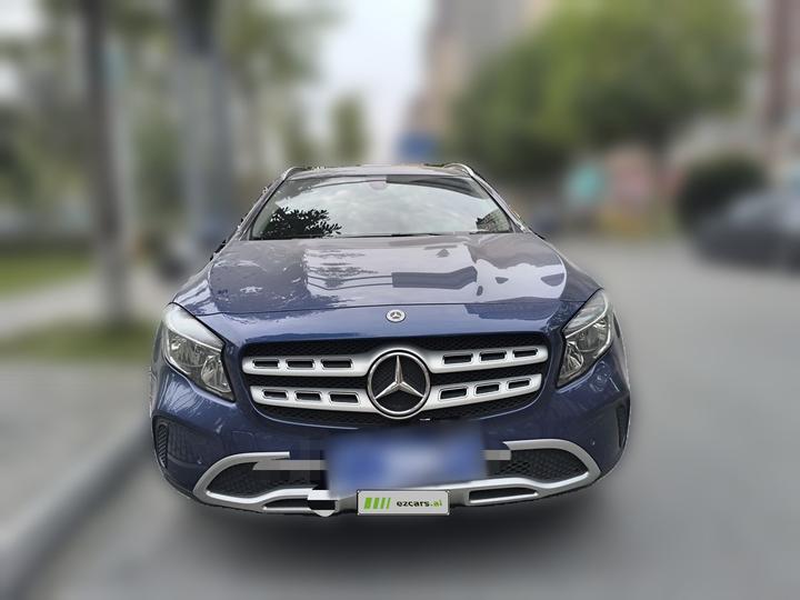 GLA 2017 GLA 200 Dynamic photo 2