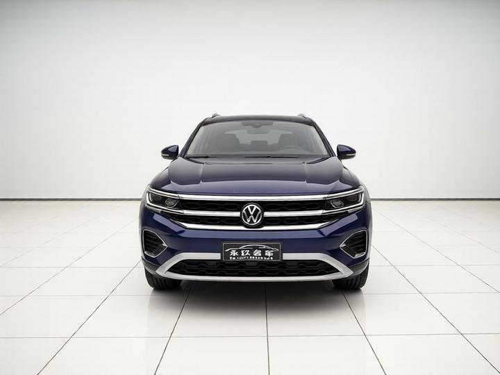 2021 380TSI AWD Luxury Pro photo 2