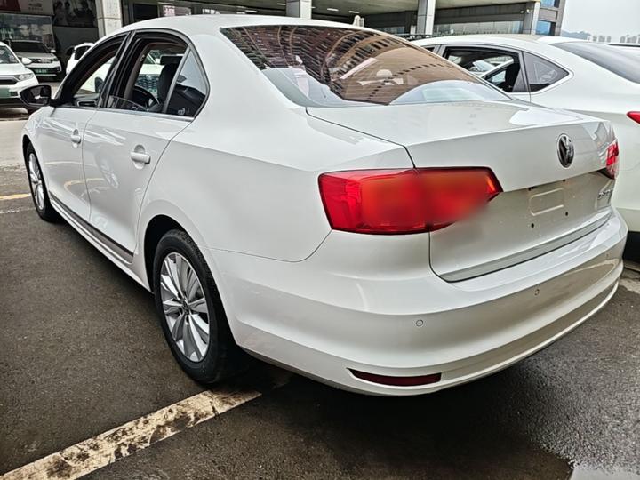 Sagitar 2015 1.6L AT Comfort photo 4