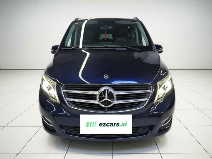 V-Class 2018 V 260 L Premium Extended China VI photo 2