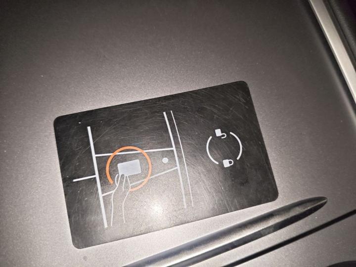 Model Y 2021 Standard Range RWD photo 8