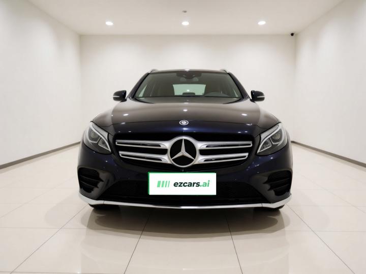 GLC 2017 GLC 260 4MATIC Luxury photo 2