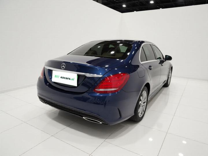 C-Class 2015 Facelift C 180 L Sport photo 4