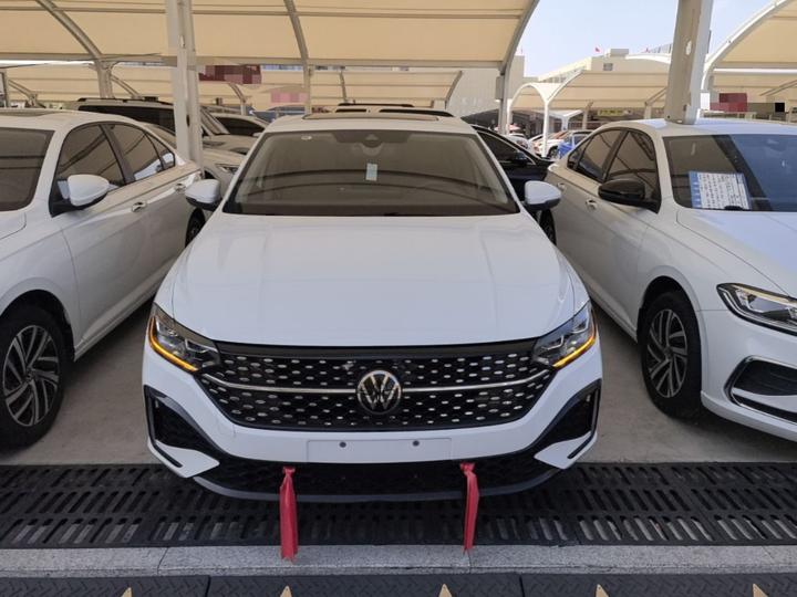 Lavida 2024 1.5L AT photo 2