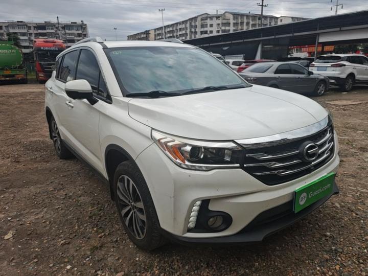 GAC Trumpchi GS4 2017 235T AT RWD Luxury Connected photo 3