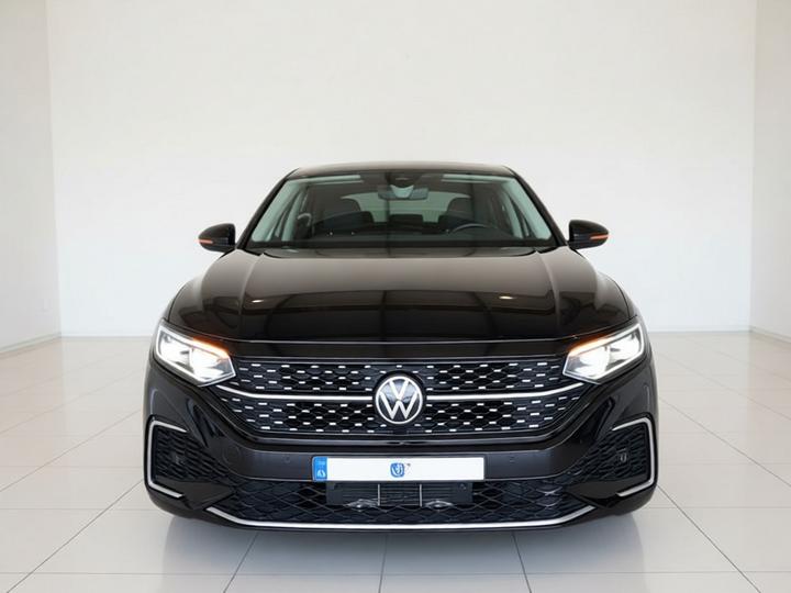 Passat 330TSI Luxury photo 2