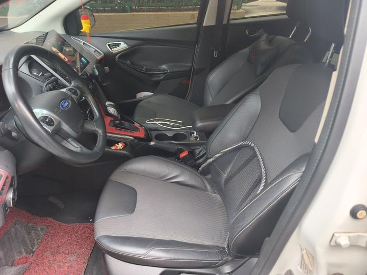 Focus 2012 Hatchback 1.6L AT photo 7