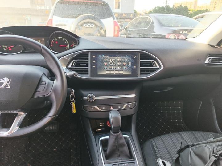 308S 2015 1.2T AT photo 8