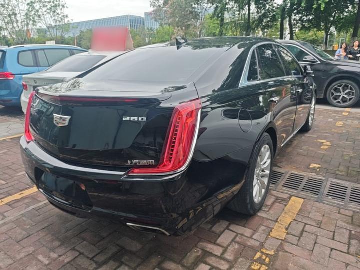 XTS 2018 28T Tech photo 4
