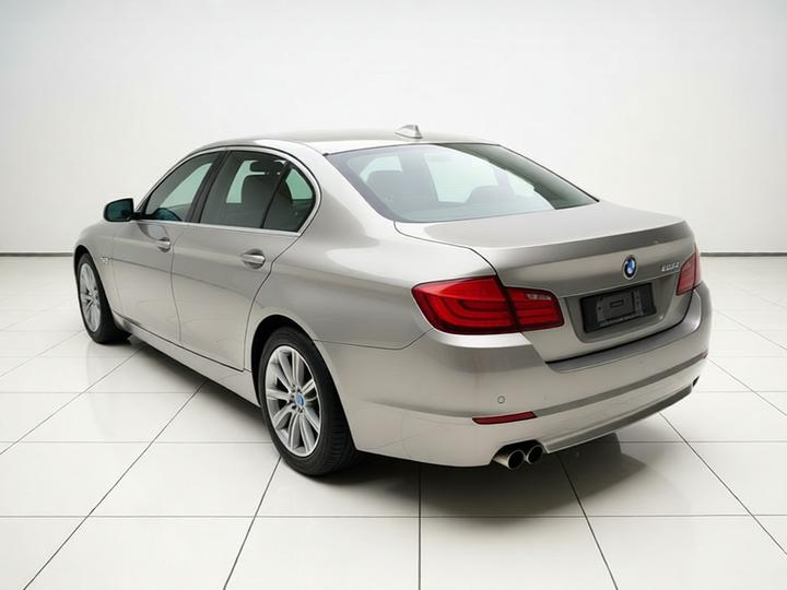 5 Series 2013 525Li Leading photo 4