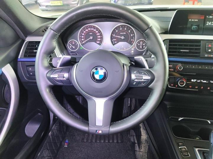 3 Series 2018 320i M Sport Package photo 6
