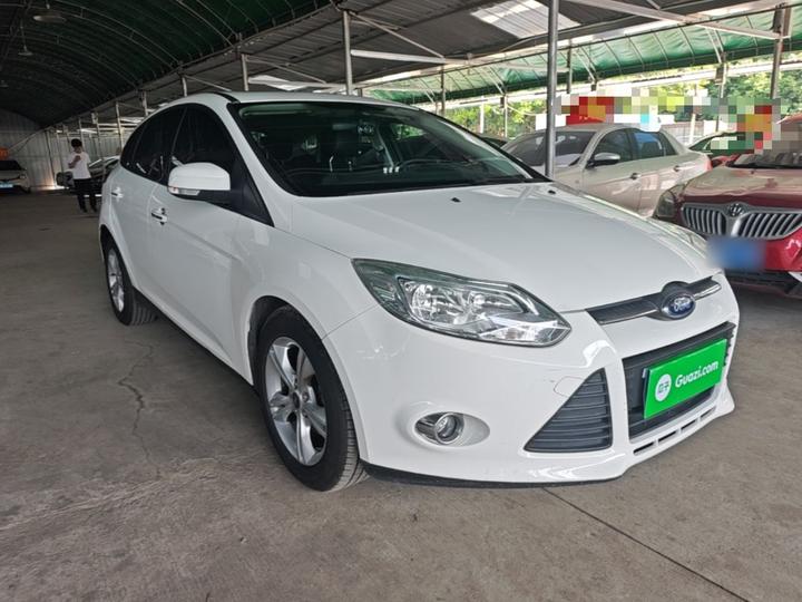 Focus 2012 Hatchback 1.6L AT photo 3