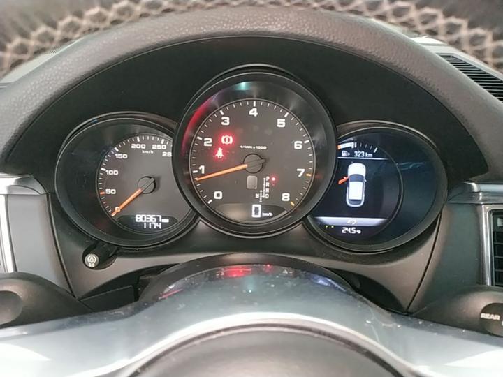 2017 Macan 2.0T photo 7