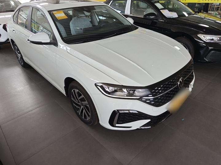 Lavida 2026 1.5L AT photo 3