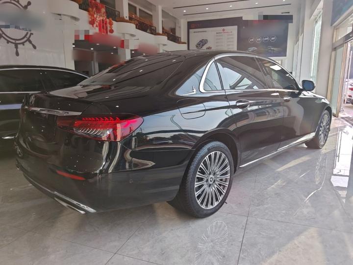 E-Class 2023 Facelift E 260 L photo 4