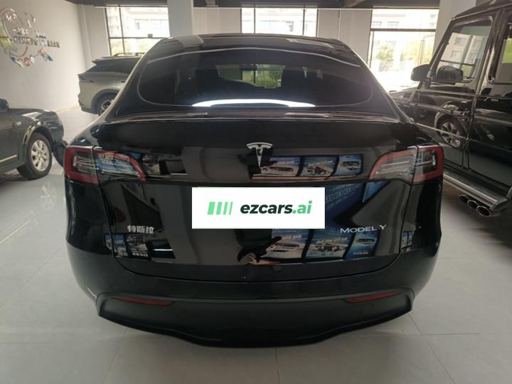 Model Y 2023 RWD photo 5