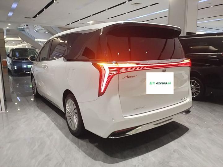 2023 2.0T 4-Seater photo 4