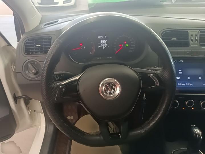 Polo 2016 1.4L AT photo 6